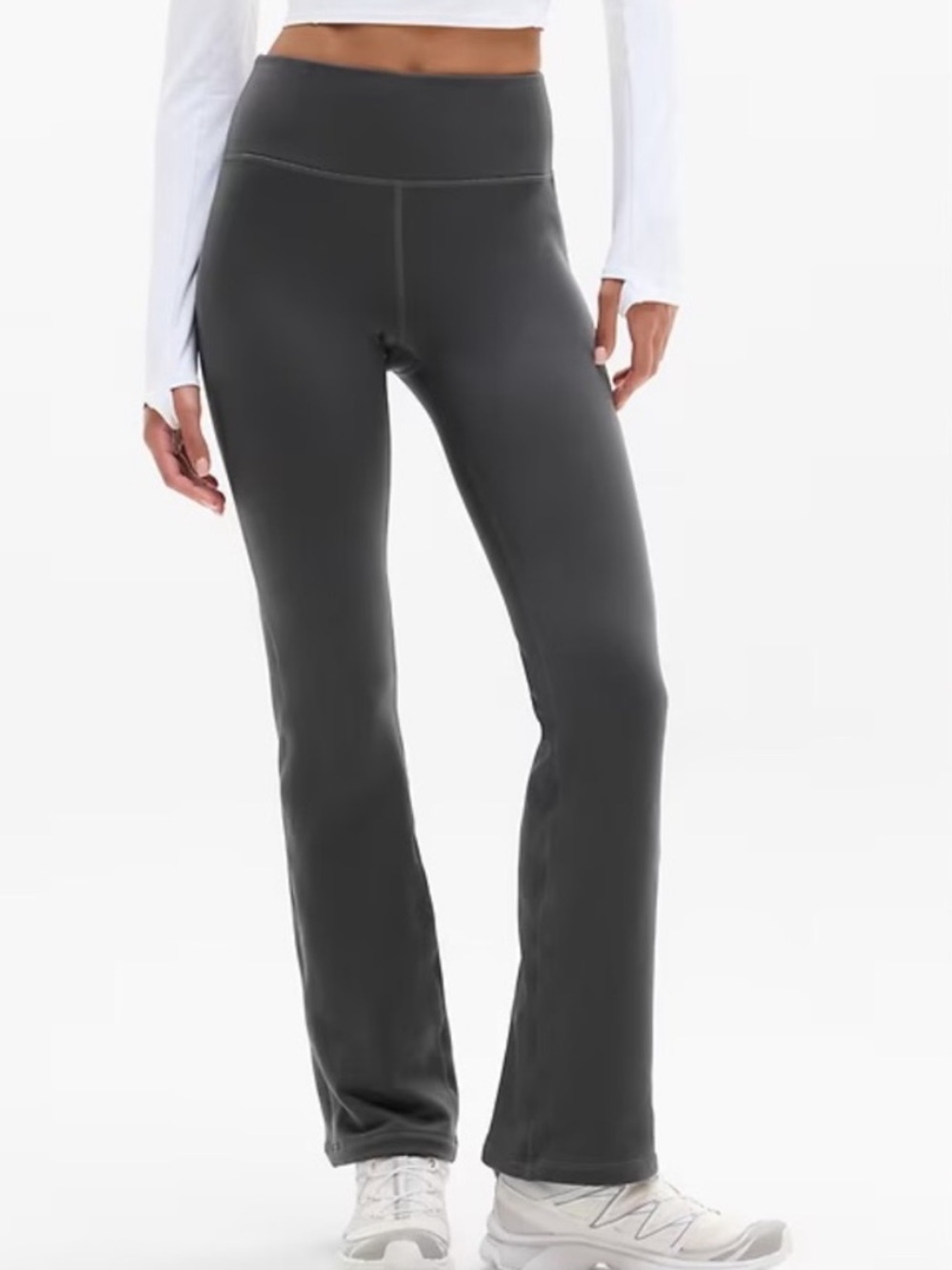 ATHLETA KICK BOOTY FLEECE LINED YOGA PANTS Gray Straight Leg Stretch size Medium